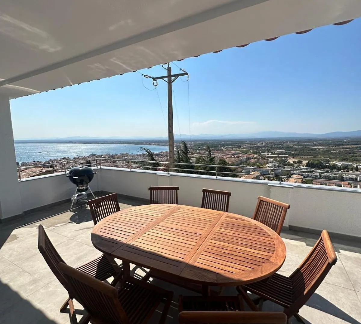 Casa Con Piscina Y Vistas Al Mar A Pies De Montana Villa Roses İspanya