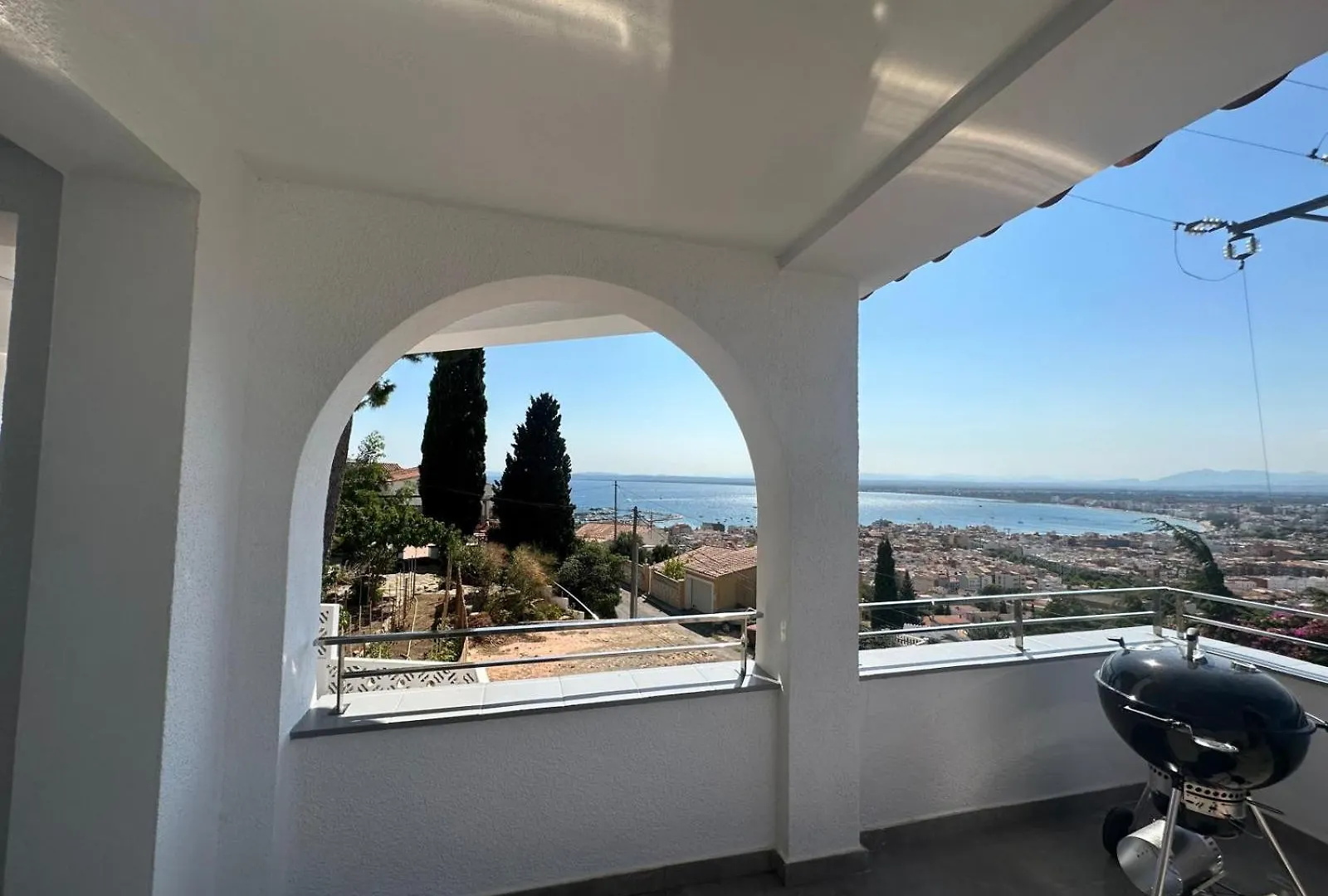 Casa Con Piscina Y Vistas Al Mar A Pies De Montana Villa Roses